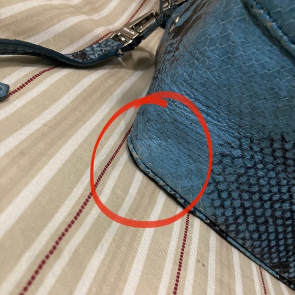 Zadig & Voltaire Boxy XL Wild Leather Shoulder Bag - Picture 14 of 16